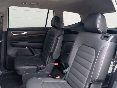 New 2026 Volkswagen Atlas SEL image 9