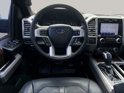 Used 2015 Ford F150 Platinum w/ Equipment Group 701A Luxury RWD image 6