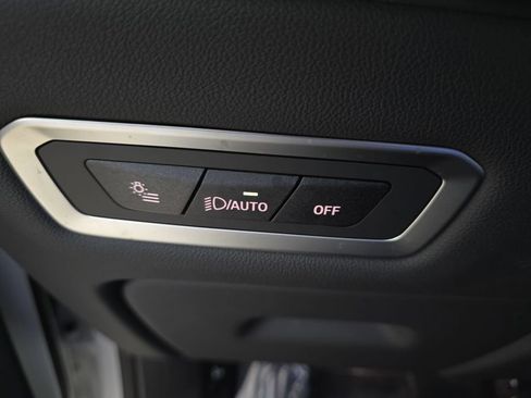 Used 2026 BMW X7 xDrive40i w/ Premium Package image 30