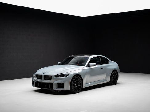 Used 2026 BMW M2 w/ Lighting Package RWD image 4