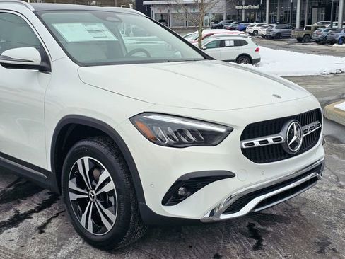 New 2026 Mercedes-Benz GLA 250 4MATIC image 2