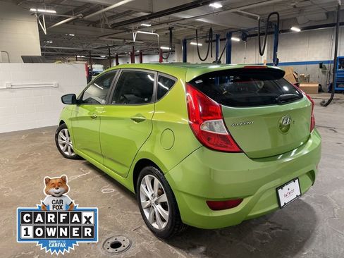 Used 2012 Hyundai Accent SE image 7