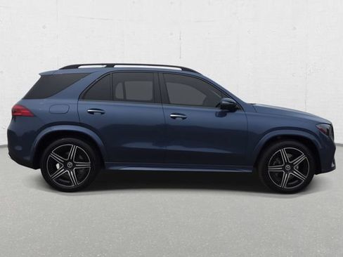 Used 2024 Mercedes-Benz GLE 350 4MATIC w/ AMG Line Exterior image 4