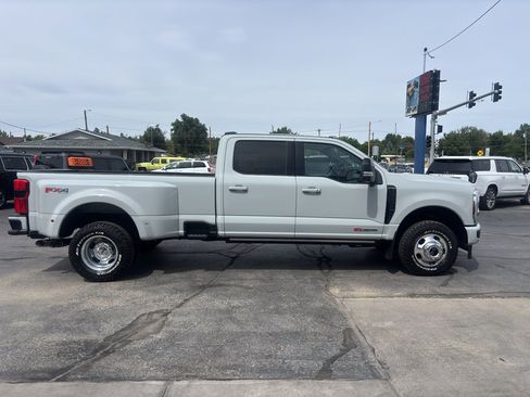 Used 2025 Ford F350 Platinum AWD/4WD image 5