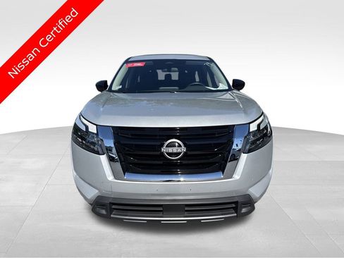 Used 2024 Nissan Pathfinder S w/ Cargo Package image 2