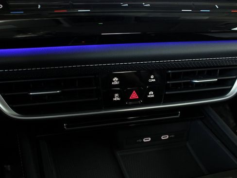 New 2025 Volkswagen Atlas SEL image 46