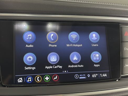 Used 2024 Buick Enclave Essence FWD image 19