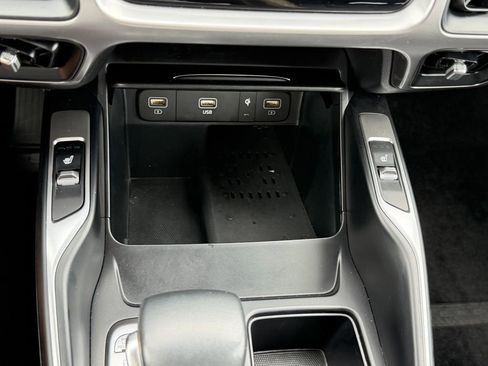 Certified 2023 Kia Sorento S w/ Panoramic Sunroof Package FWD image 26