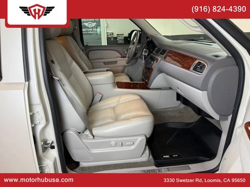Used 2013 Chevrolet Tahoe LTZ AWD/4WD image 70
