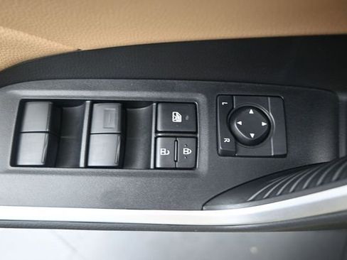 Used 2025 Toyota RAV4 LE FWD image 10