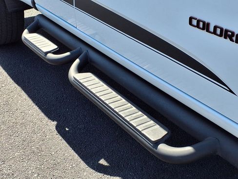 Used 2021 Chevrolet Colorado LT w/ Redline Special Edition image 30