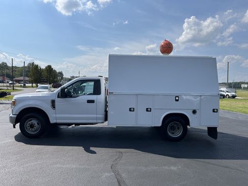 Used 2020 Ford F350 XL w/ XL Value Package RWD image 2