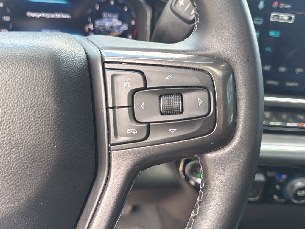 Used 2025 Chevrolet Silverado 2500 High Country w/ Midnight Edition AWD/4WD image 21