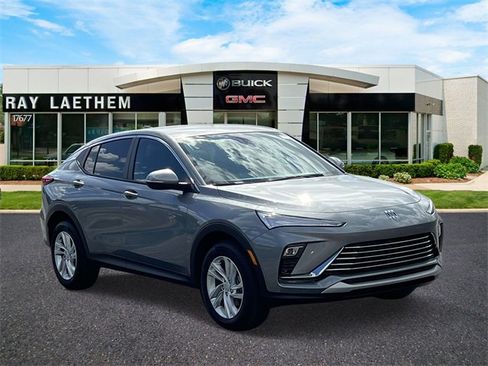 Used 2025 Buick Envista Preferred w/ Convenience I Package image 7