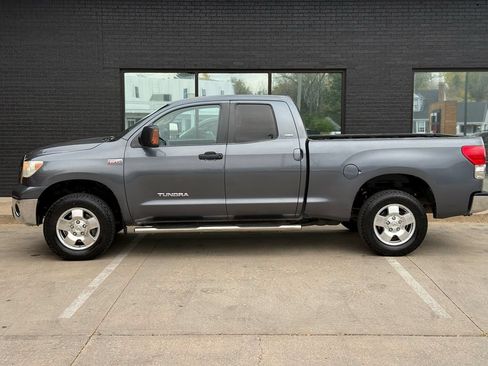 Used 2007 Toyota Tundra SR5 w/ TRD Off-Road Pkg AWD/4WD image 15