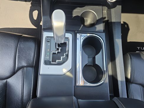 Used 2019 Toyota Tundra Platinum AWD/4WD image 16