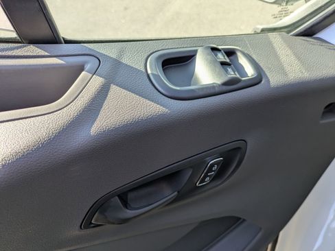 New 2026 Ford Transit 250 148 Medium Roof RWD image 16