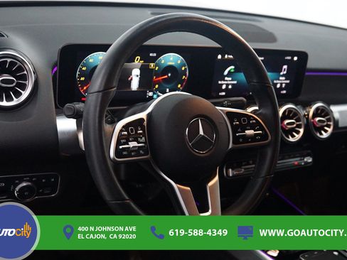 Used 2021 Mercedes-Benz GLB 250 image 18