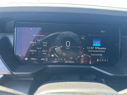 Used 2025 GMC Acadia AT4 AWD/4WD image 17