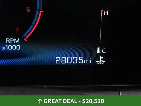 Used 2025 Chevrolet Trax LT image 37