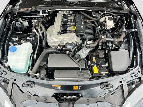 Used 2019 MAZDA MX-5 Miata RF Grand Touring image 25