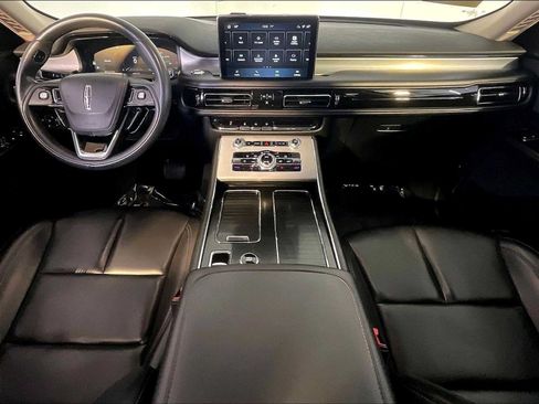 Used 2021 Lincoln Aviator AWD image 14