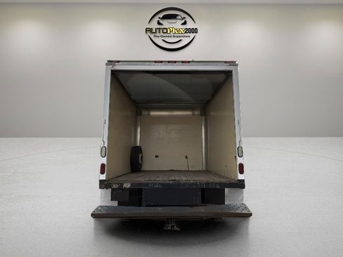 Used 2014 Ford F450 XL w/ Power Equipment Group image 7