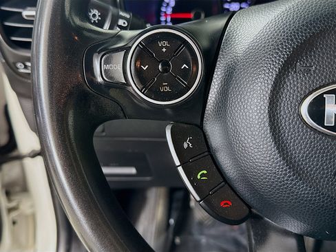 Used 2019 Kia Soul image 14
