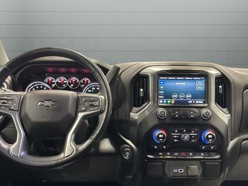Used 2022 Chevrolet Silverado 1500 RST image 10