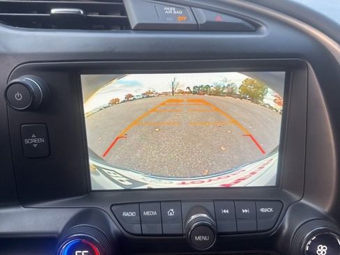 Used 2016 Chevrolet Corvette Z06 w/ 3LZ Preferred Equipment Group image 21