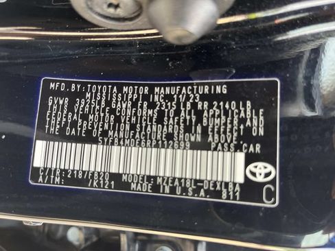 Used 2024 Toyota Corolla LE FWD image 20