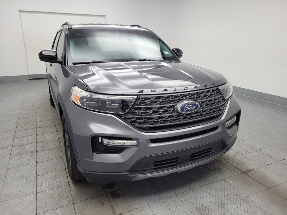 Used 2022 Ford Explorer XLT w/ Equipment Group 202A RWD image 14