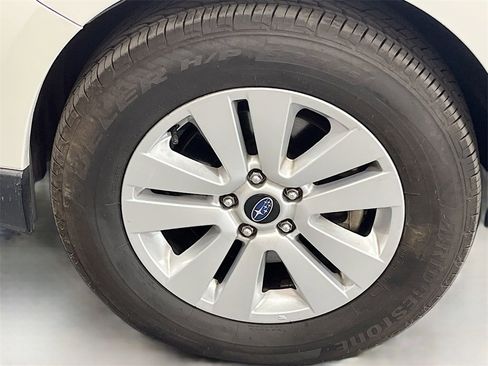 Used 2019 Subaru Outback 3.6R Touring w/ Popular Package #3A image 32