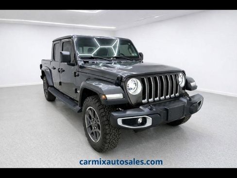 Used 2020 Jeep Gladiator Overland image 1