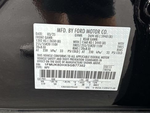 Used 2025 Ford Explorer Active w/ Active Comfort Package AWD/4WD image 32