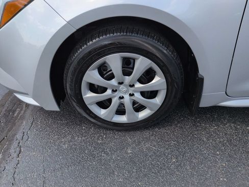 Used 2024 Toyota Corolla LE FWD image 27