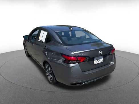 Used 2025 Nissan Versa SV FWD image 11