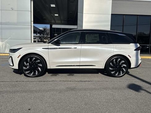 New 2026 Lincoln Nautilus Black Label w/ Jet Appearance Package image 6