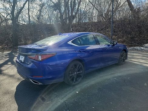 Used 2023 Lexus ES 350 F Sport w/ Accessory Package (Z2) image 6