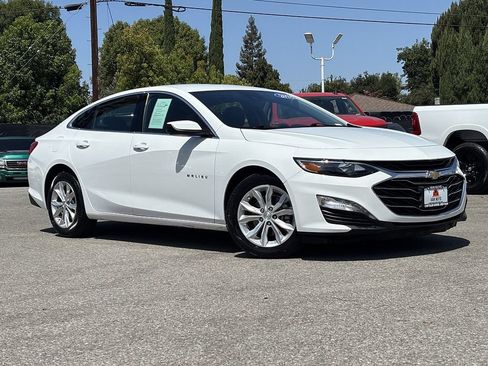 Used 2024 Chevrolet Malibu LT FWD image 1