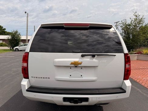 Used 2014 Chevrolet Suburban LT AWD/4WD image 7
