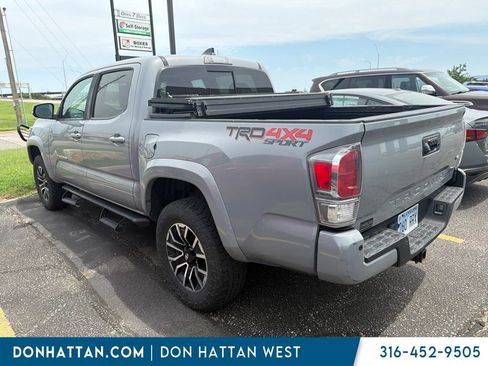 Used 2020 Toyota Tacoma TRD Sport w/ Technology Package AWD/4WD image 3