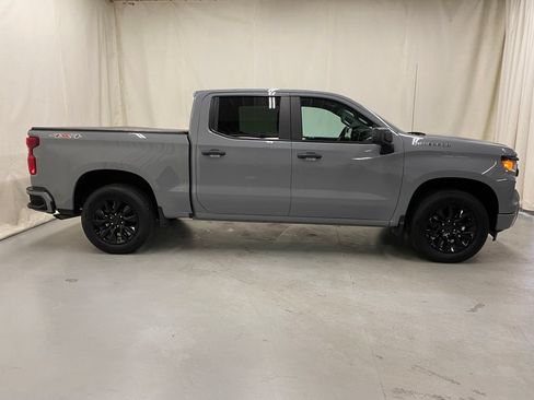 Used 2024 Chevrolet Silverado 1500 Custom AWD/4WD image 9