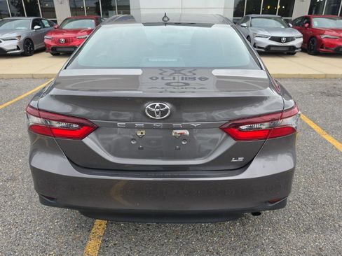Used 2024 Toyota Camry LE w/ Convenience Package FWD image 5