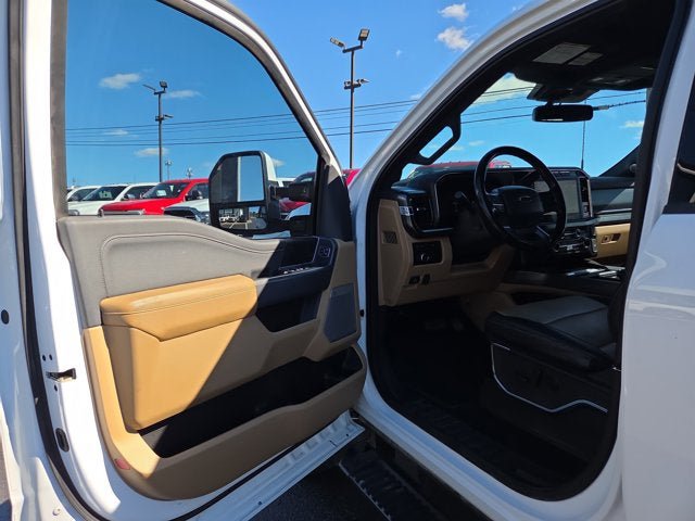 Used 2023 Ford F250 Lariat w/ Lariat Ultimate Package AWD/4WD image 8