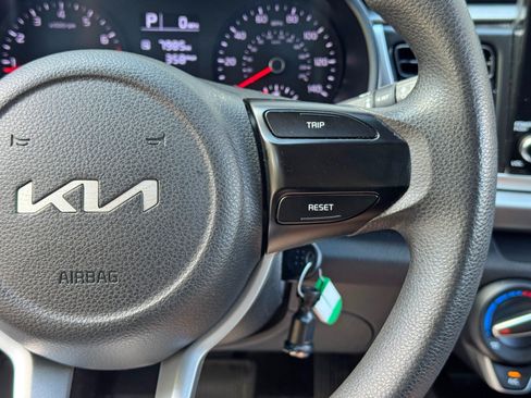 Used 2022 Kia Rio LX FWD image 20