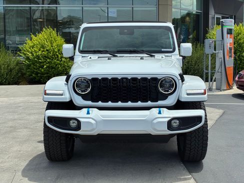 Used 2024 Jeep Wrangler High Altitude AWD/4WD image 11