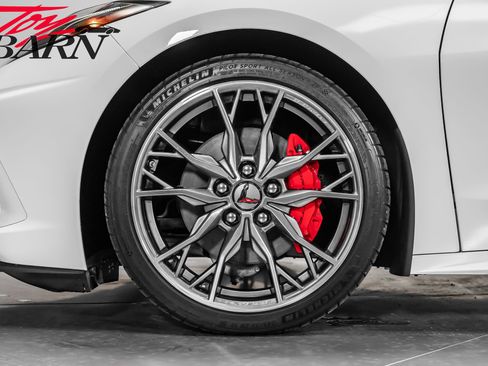 Used 2024 Chevrolet Corvette Stingray w/ Stealth Interior Trim Package image 25