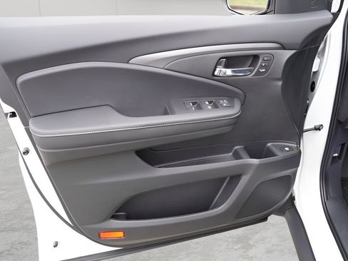 New 2026 Honda Ridgeline RTL image 13