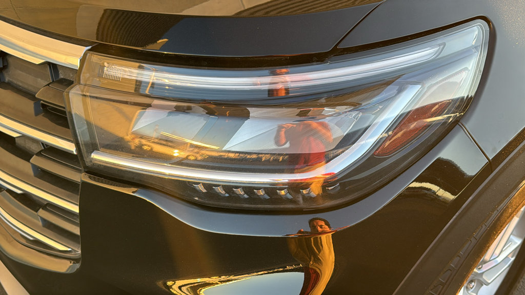 Used 2025 Ford Explorer Active RWD image 6